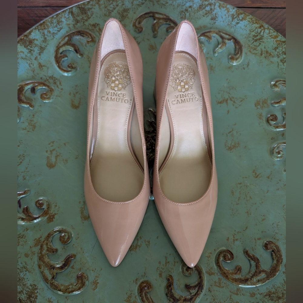 Vince Camuto Nude Pointed Toe Pumps